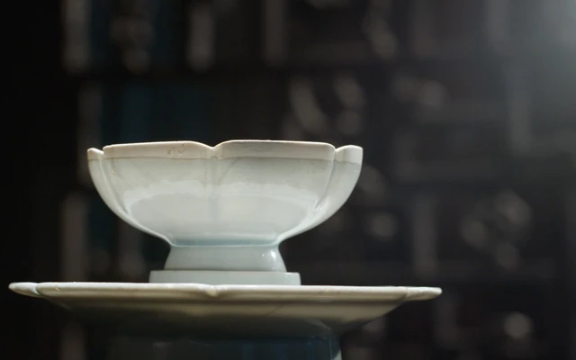 The Chinese Porcelain Trail: Discovering the Legacy and Craftsmanship in a Captivating Documentary-3