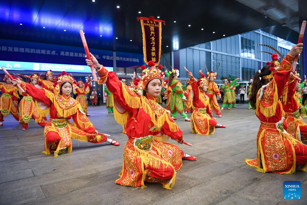 Int'l cultural industries fair opens in south China metropolis-6