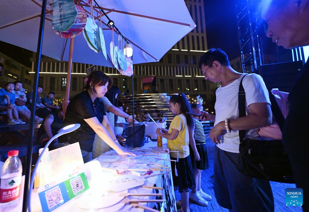 5th Tianjin Nighttime Life Festival kicks off-7