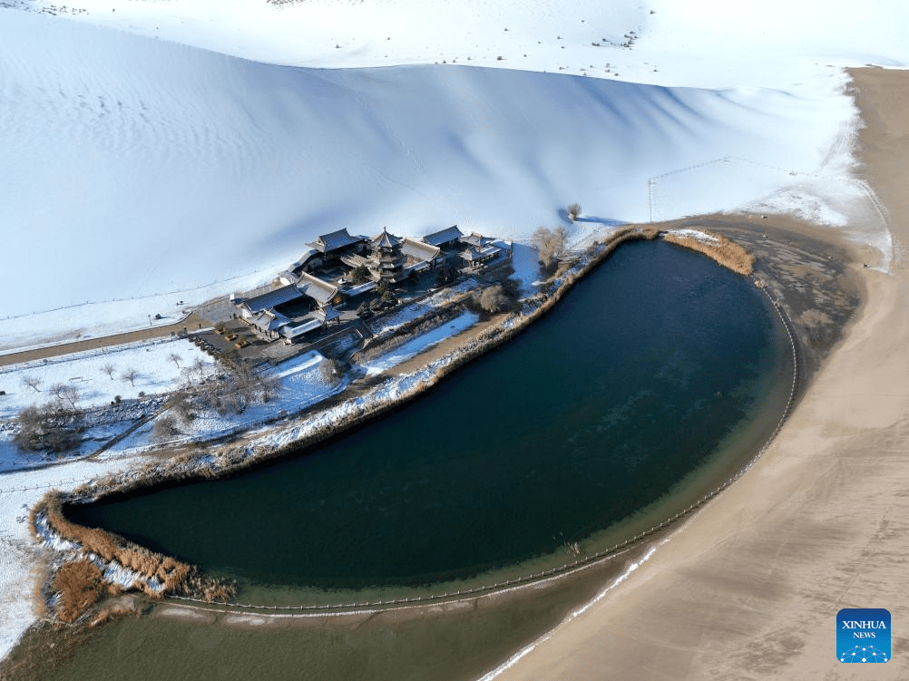 Snow scenery of Dunhuang in NW China-5