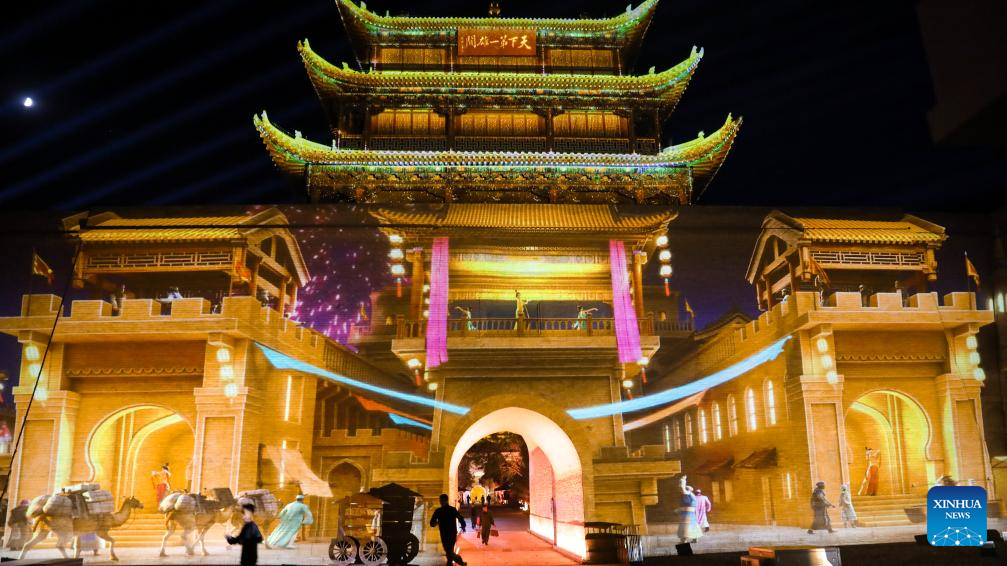 Night view of Jiayu Pass scenic area in China's Gansu-8