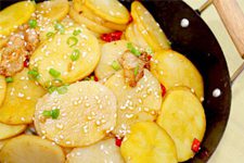 How to Make Dry Pot Fried Potato Slices-2