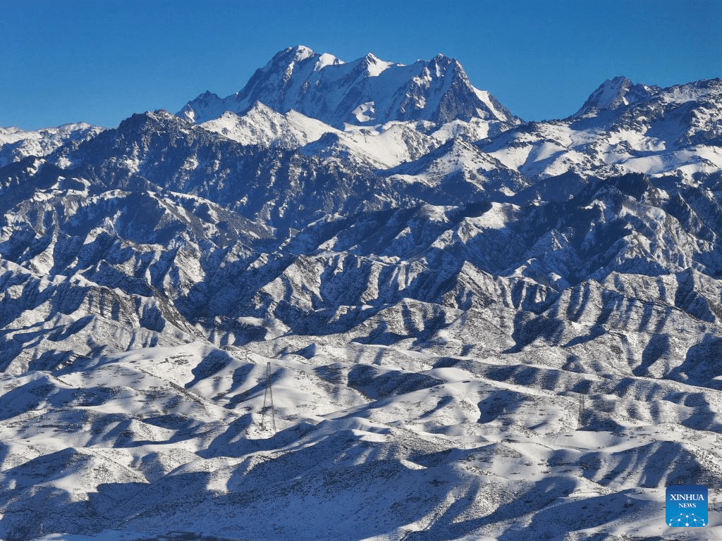 Winter tourism gaining popularity in Xinjiang's Tianshan Village-6