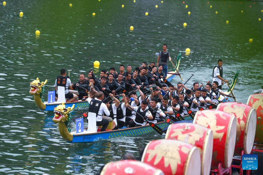 Dragon boat races held across China to mark Duanwu Festival-5