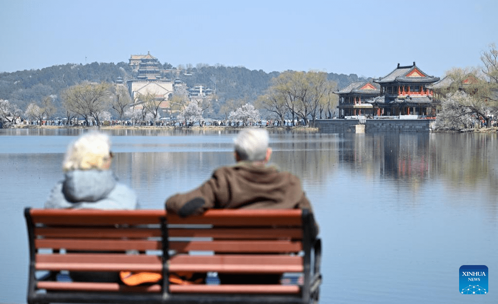 In pics: spring flowers in full bloom at Summer Palace in Beijing-1