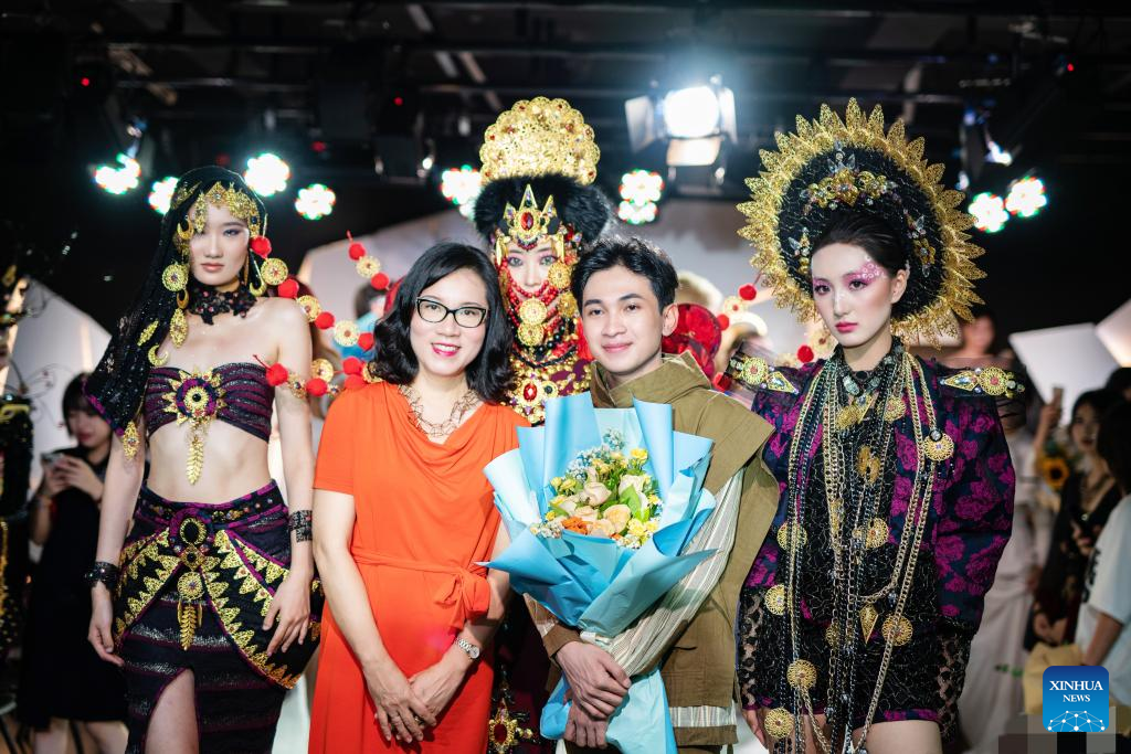 Indonesian student designs a life in fashion-1