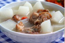 How to Make Radish and Pork Rib Soup-3