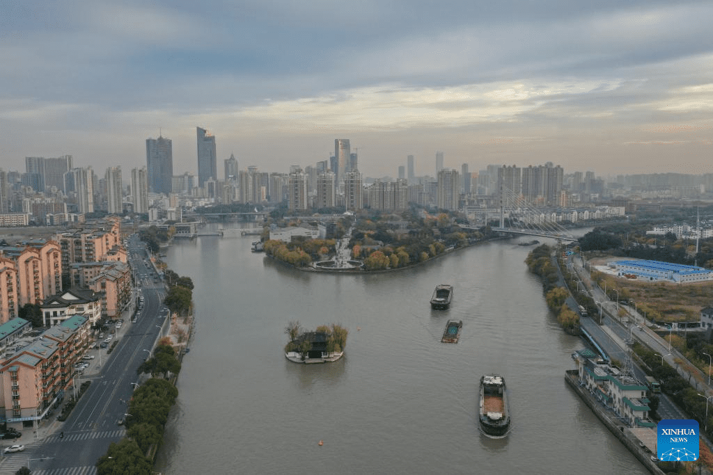 View along Grand Canal in Wuxi, E China-6