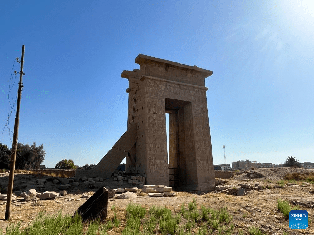 Ancient temple excavation gains progress by joint Egyptian-Chinese archaeological mission-18