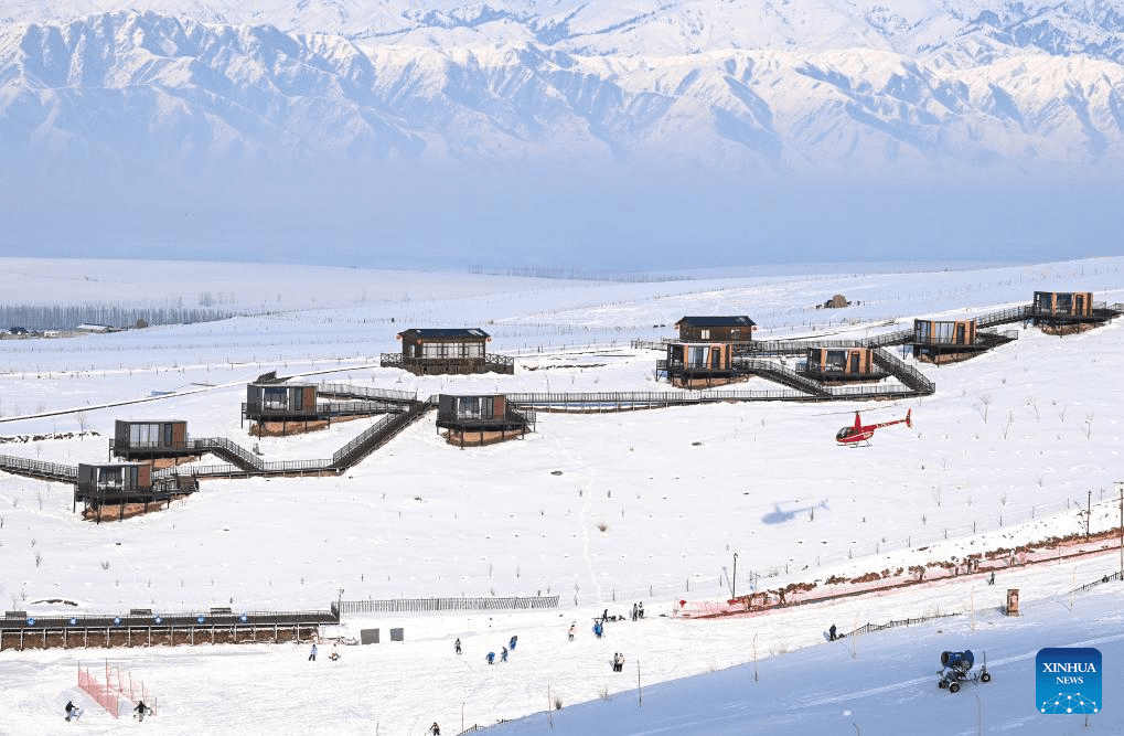 In pics: ski resort in Xinjiang-2