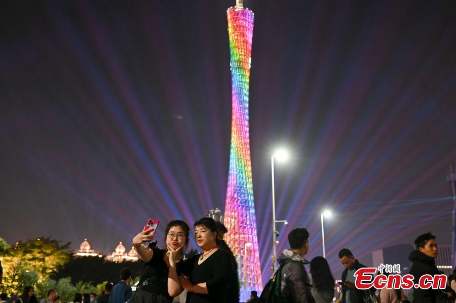 Guangzhou lighted up for international light festival-6