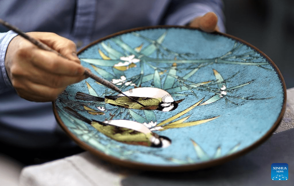 A glimpse of Jingtailan artworks at Beijing Enamel Factory-2