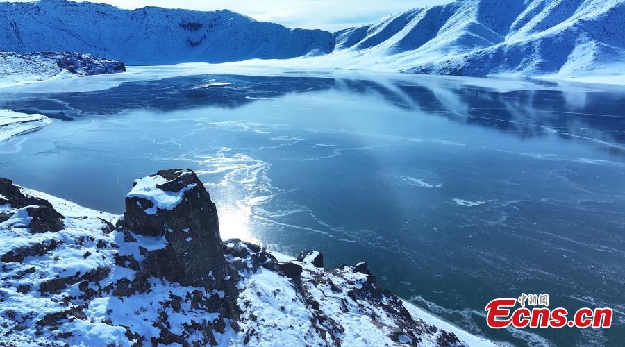 Winter scenery Daqinghe River in Xinjiang-2