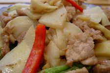 How to Make Bamboo Shoots Stir-Fried with Meat-4