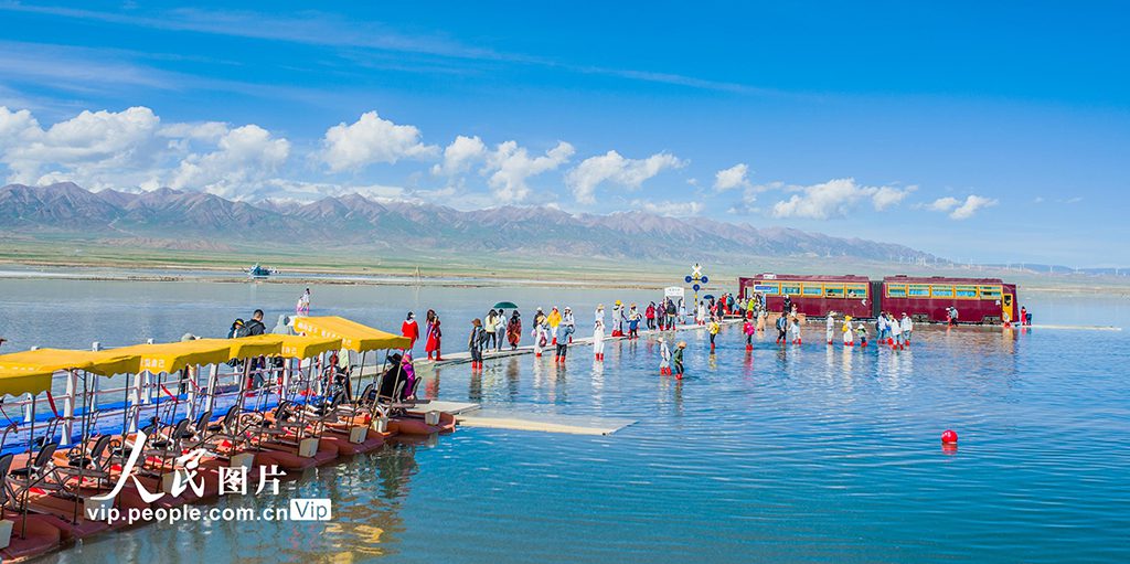 Stunning summer scenery of “Mirror of the Sky” in NW China's Qinghai-1