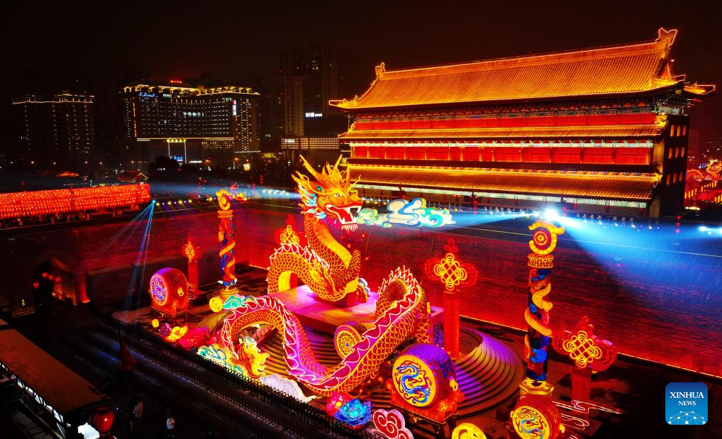 Light decorations seen in China's Xi'an-10