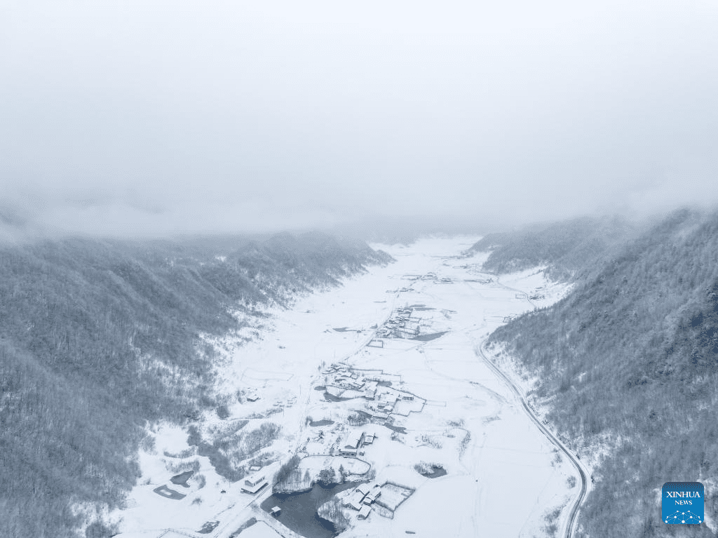 Snow scenery of Wuxi County, SW China-3