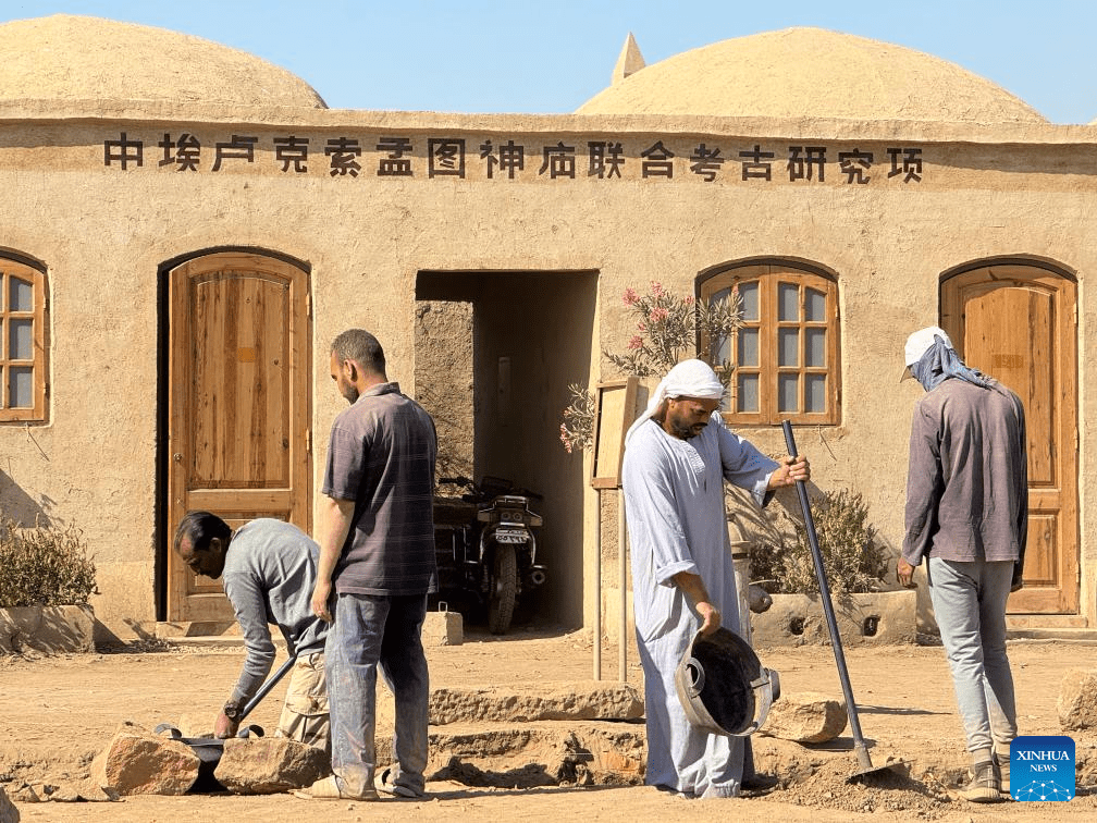 Ancient temple excavation gains progress by joint Egyptian-Chinese archaeological mission-7