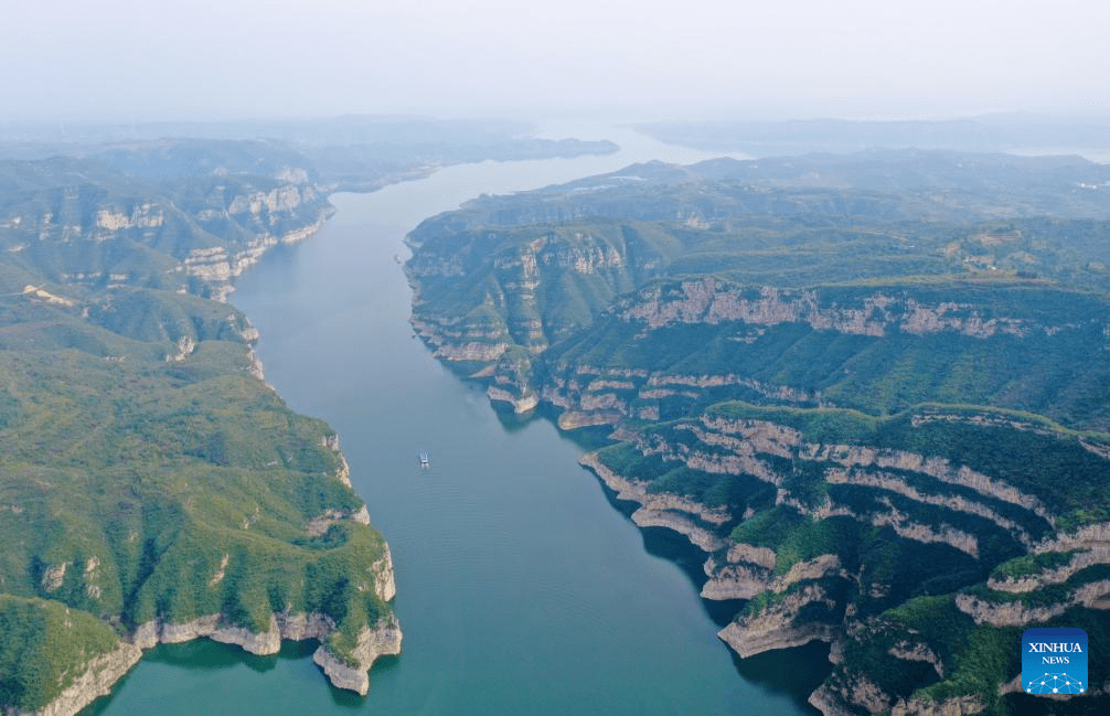 Scenery of canyon on Yellow River in Henan-5