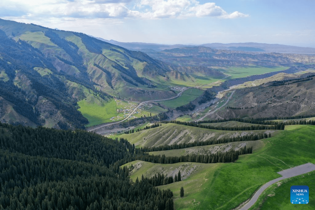 Scenery of Lujiaowan scenic area in Xinjiang-1