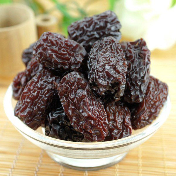 Ciping Blackened Dates-1