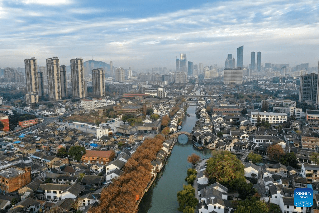 View along Grand Canal in Wuxi, E China-8