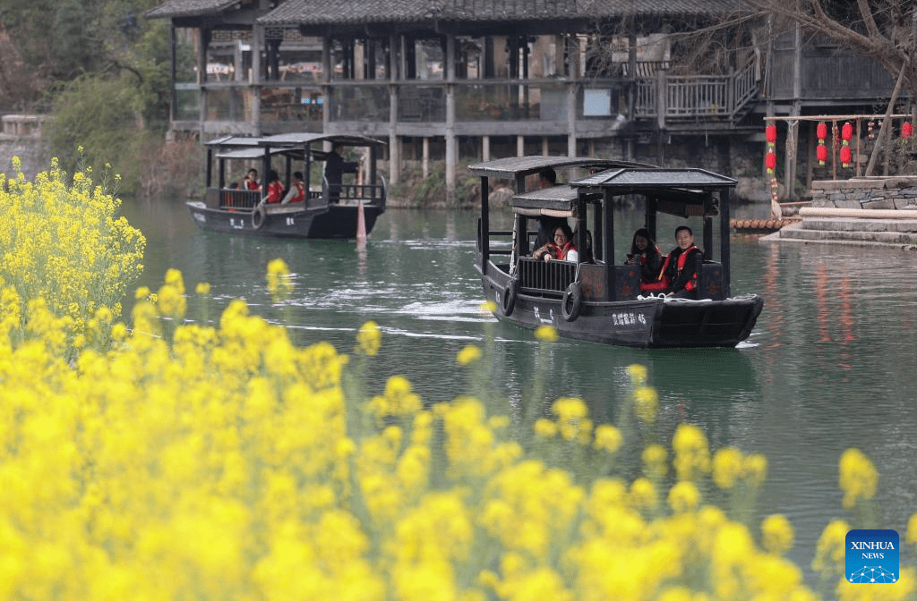 Spring view of Wujiangzhai scenic spot in SW China-4