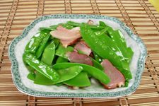 Snow Pea Stir-Fry with Meat-3