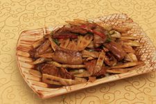 How to Make Bamboo Shoots Stir-Fried with Meat-2