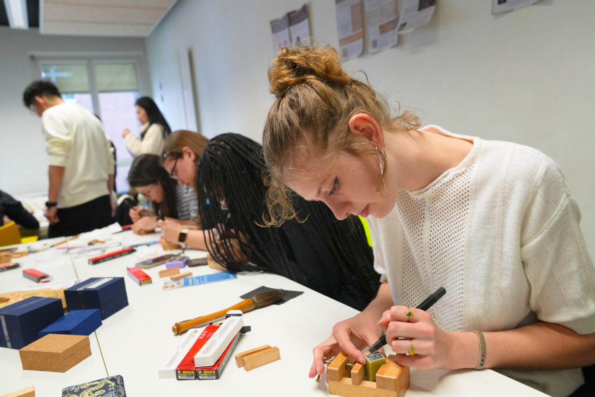 University strengthens cultural bonds with French schools-1