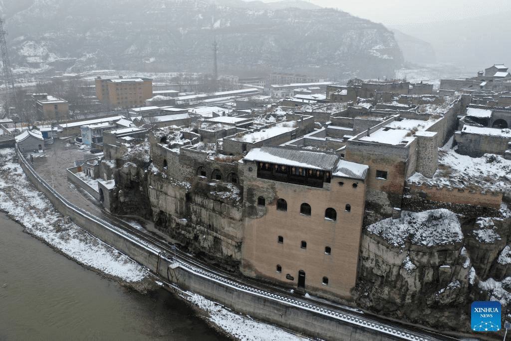 Shanxi strengthens protection of traditional villages and old castles-1