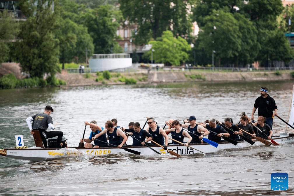 Feature: Dragon boats in Frankfurt open a window on Chinese culture-2