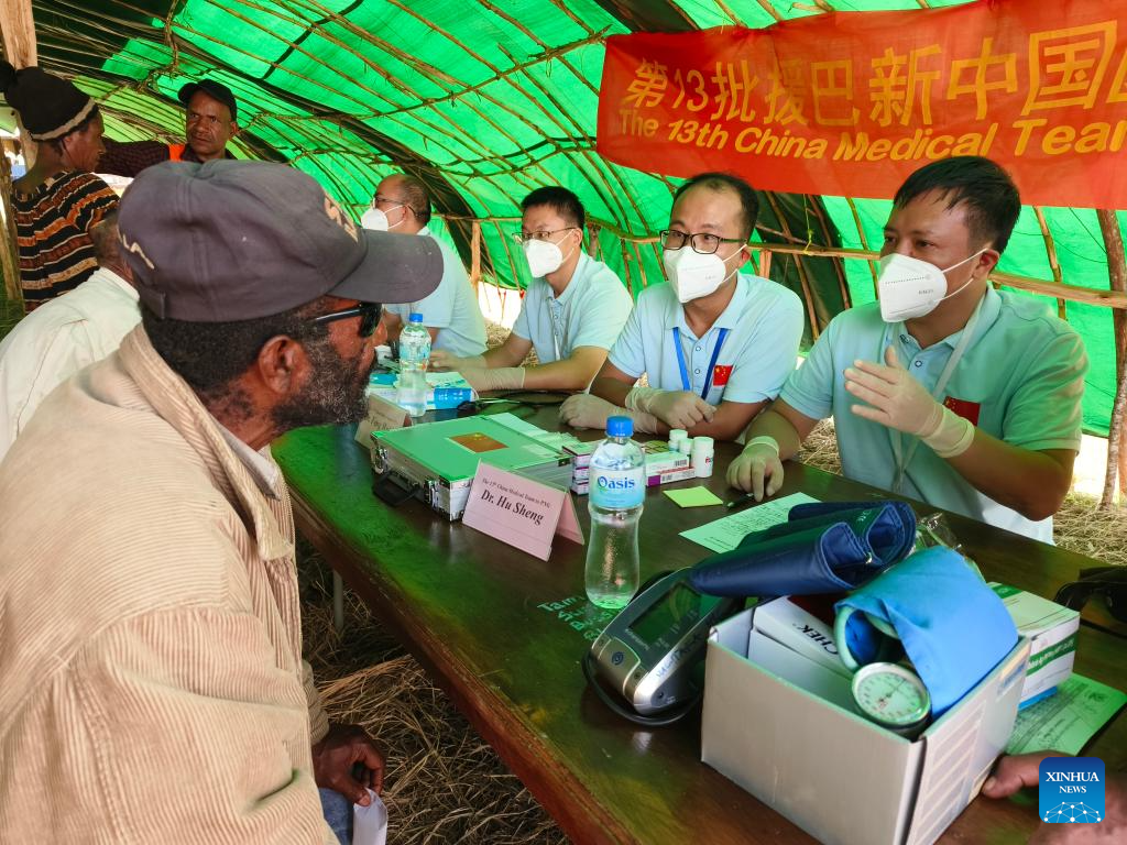 Chinese medical team provides medical services for locals in Papua New Guinea-3