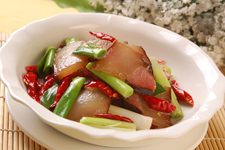 How to Make Delicious Cantonese-style Bacon-5