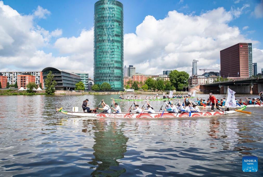 Feature: Dragon boats in Frankfurt open a window on Chinese culture-1