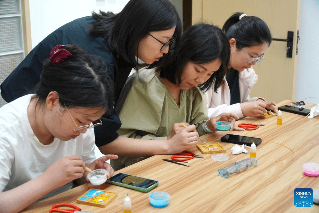 Night schools opened for young people to study and relax in Zibo-6