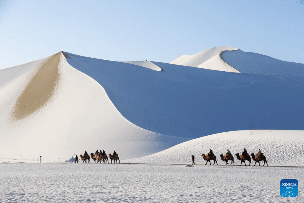 Snow scenery of Dunhuang in NW China-1