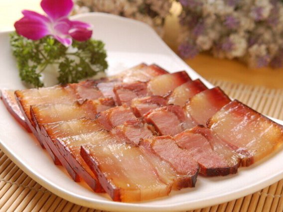 How to Make Delicious Cantonese-style Bacon