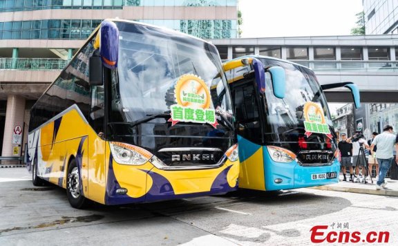 First cross-broader electric coach linking Hong Kong and Shenzhen starts operation