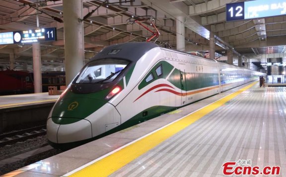 New Fuxing high-speed trains to be put into service in NW China