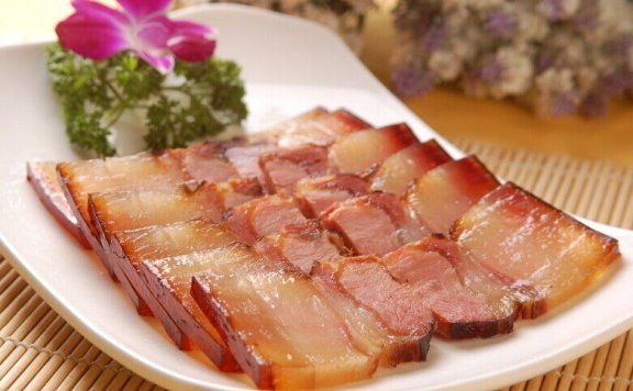 How to Make Delicious Cantonese-style Bacon