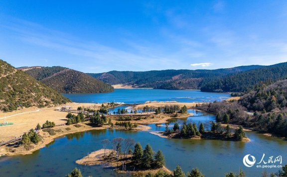 Picturesque early winter scenery in Shangri-La National Park in SW China’s Yunnan