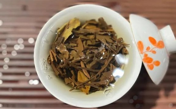 The Elegant Bloom of White Tea: Unveiling the Art of Proper Brewing