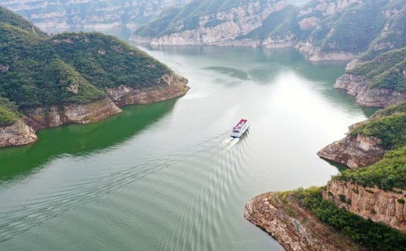 In pics: Autumn scenery along Xiaolangdi water conservancy project on the Yellow River