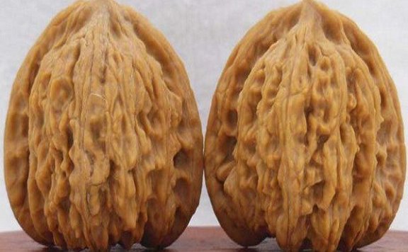 Lai Shui Wrinkled Walnuts