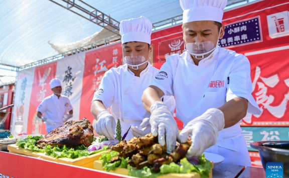 Lamb cooking contest held in Yumin County, China’s Xinjiang