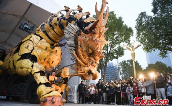 Giant dragon horse installation wows visitors in Zhejiang