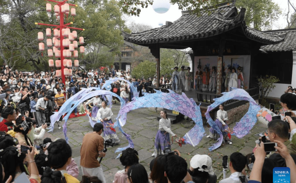 Activities held to celebrate Huazhao Festival in Hangzhou, E China