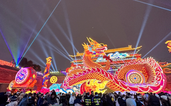 Grand lantern show kicks off at ancient city wall in NW China’s Xi’an to celebrate Chinese Lunar New Year